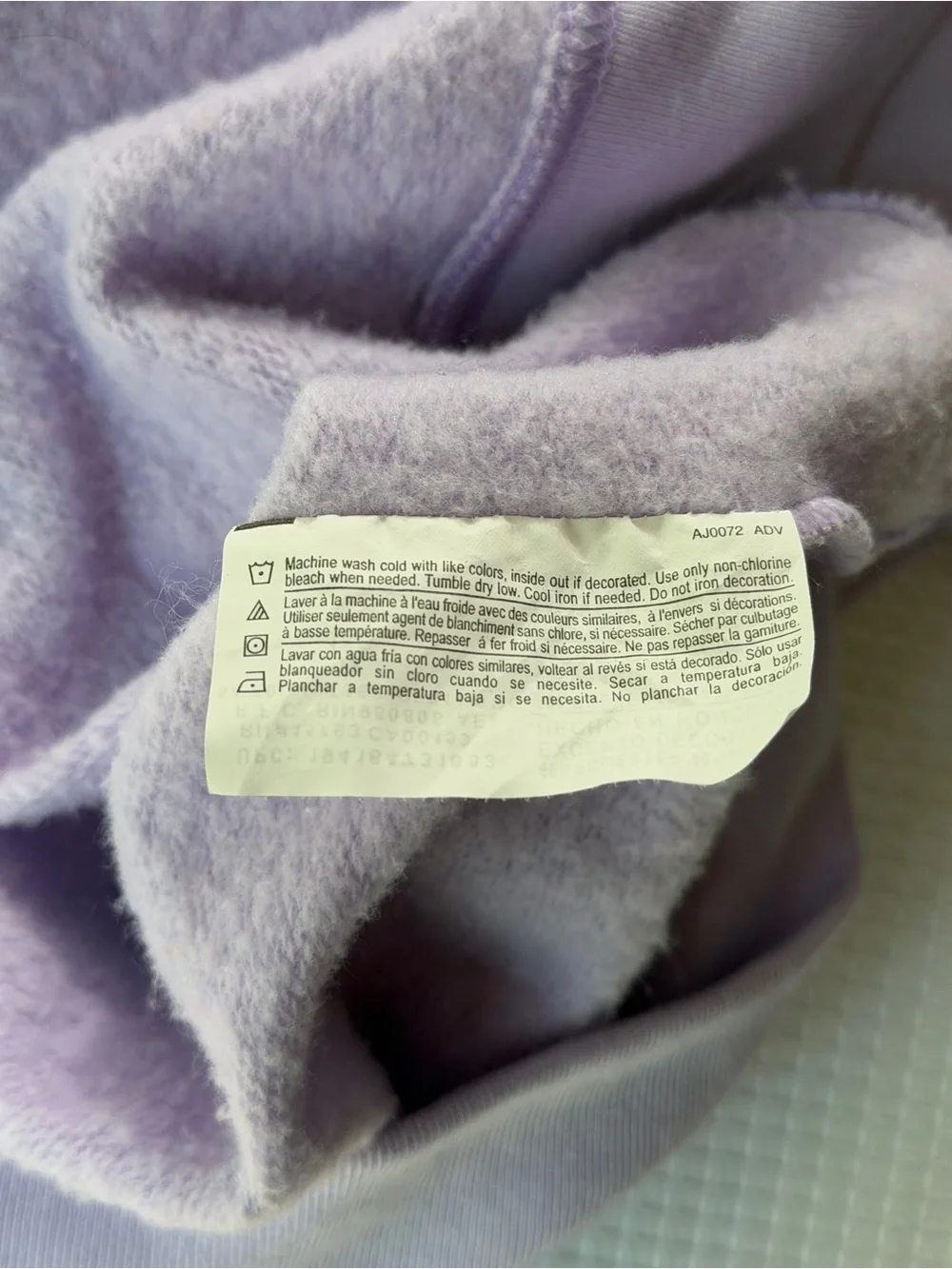 Champion Women's Iridescent Crewneck Sweatshirt Size 1X Purple Lilac Logo *Flaw*
